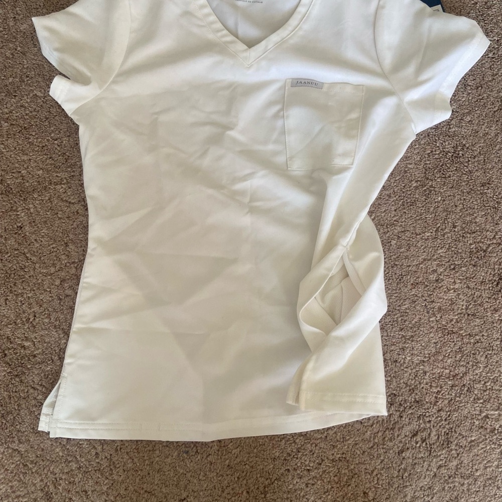 Jaanu white scrub top